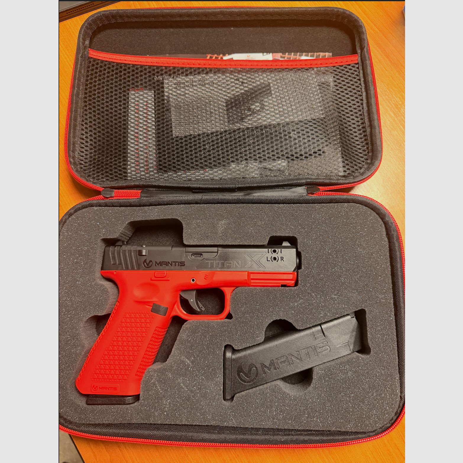 MANTIS TitanX Smart Laser training pistol – Model 702 (G45)