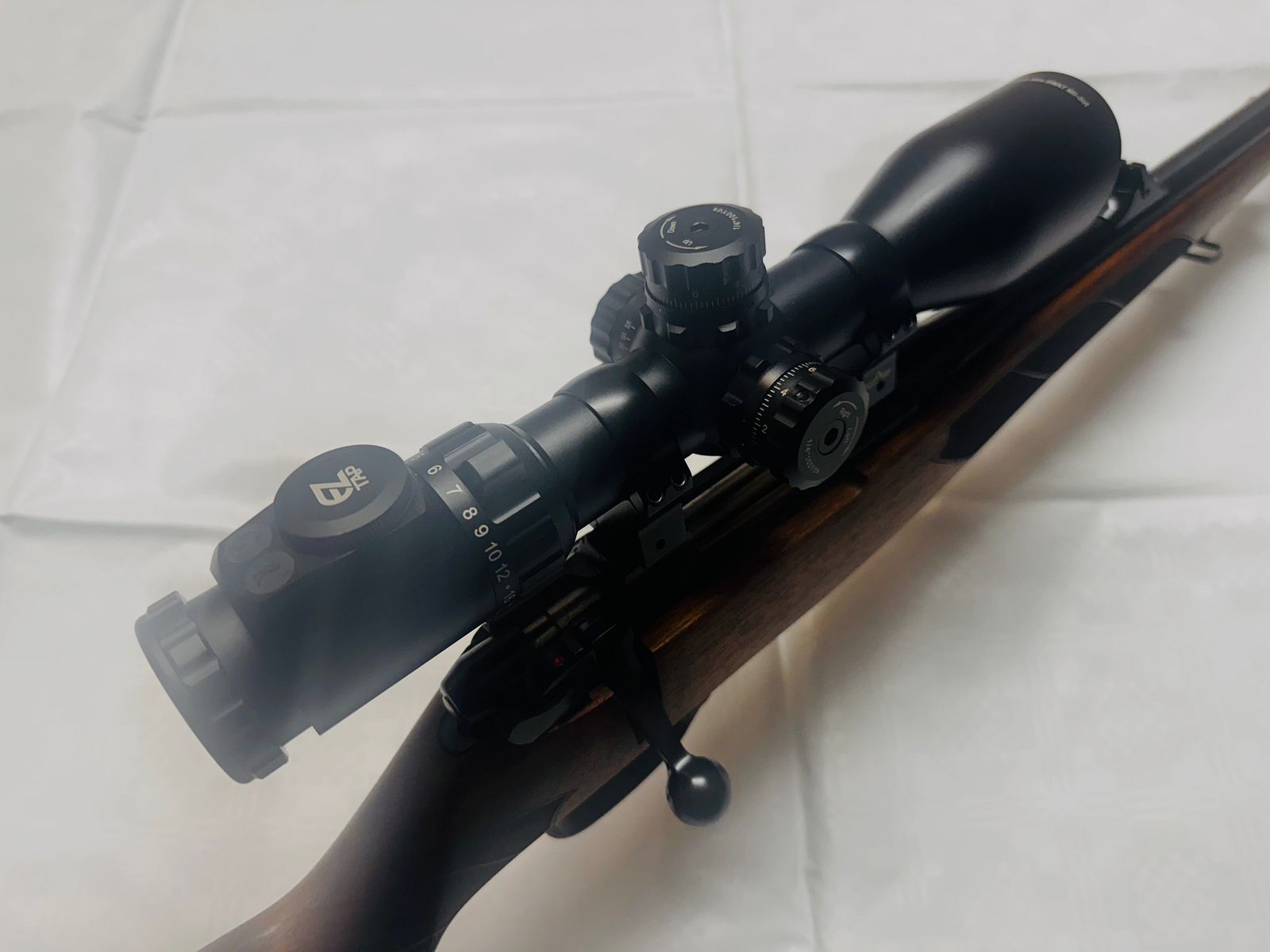 CZ 527 Kaliber .223 inkl. ZF & 2 Magazine