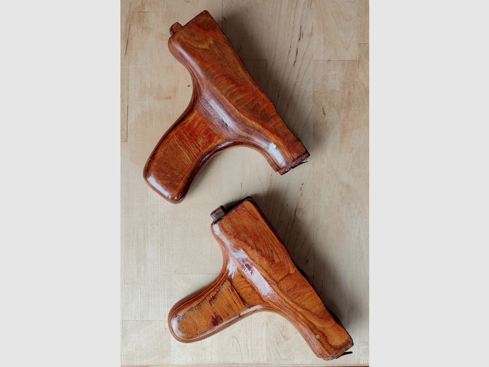 #1 Romanian AKMS lower handguard s.g. donkey-dick (Uluc) for underfolding stock laminated wood Romy Dong PM md.65