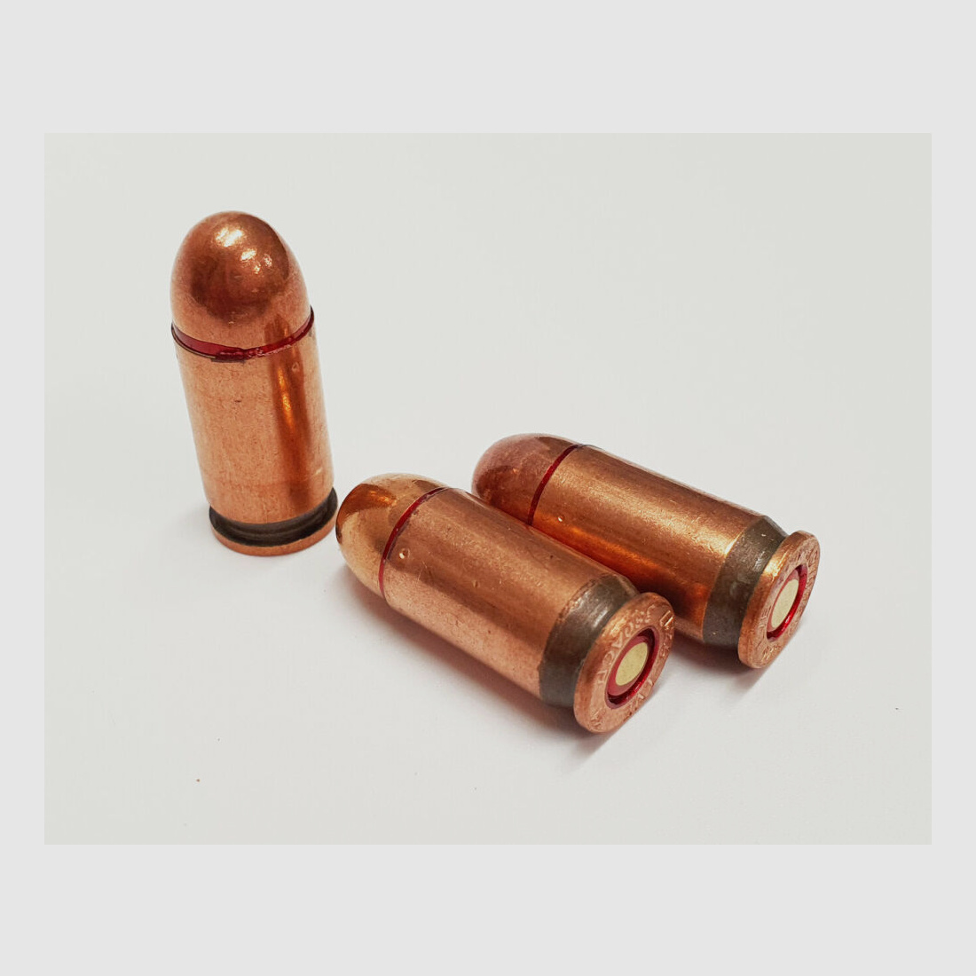 JSC "NOWOSYBIRSKA FABRYKA NABOJÓW" i LVE "FIRMA SPRZĘTU NISKONAPIĘCIOWEGO" Munition JSC 380 BROWING COURT / 9mm krótkie FMJ 92grs niekorozyjne 35 sztuk nabojów w kartonie