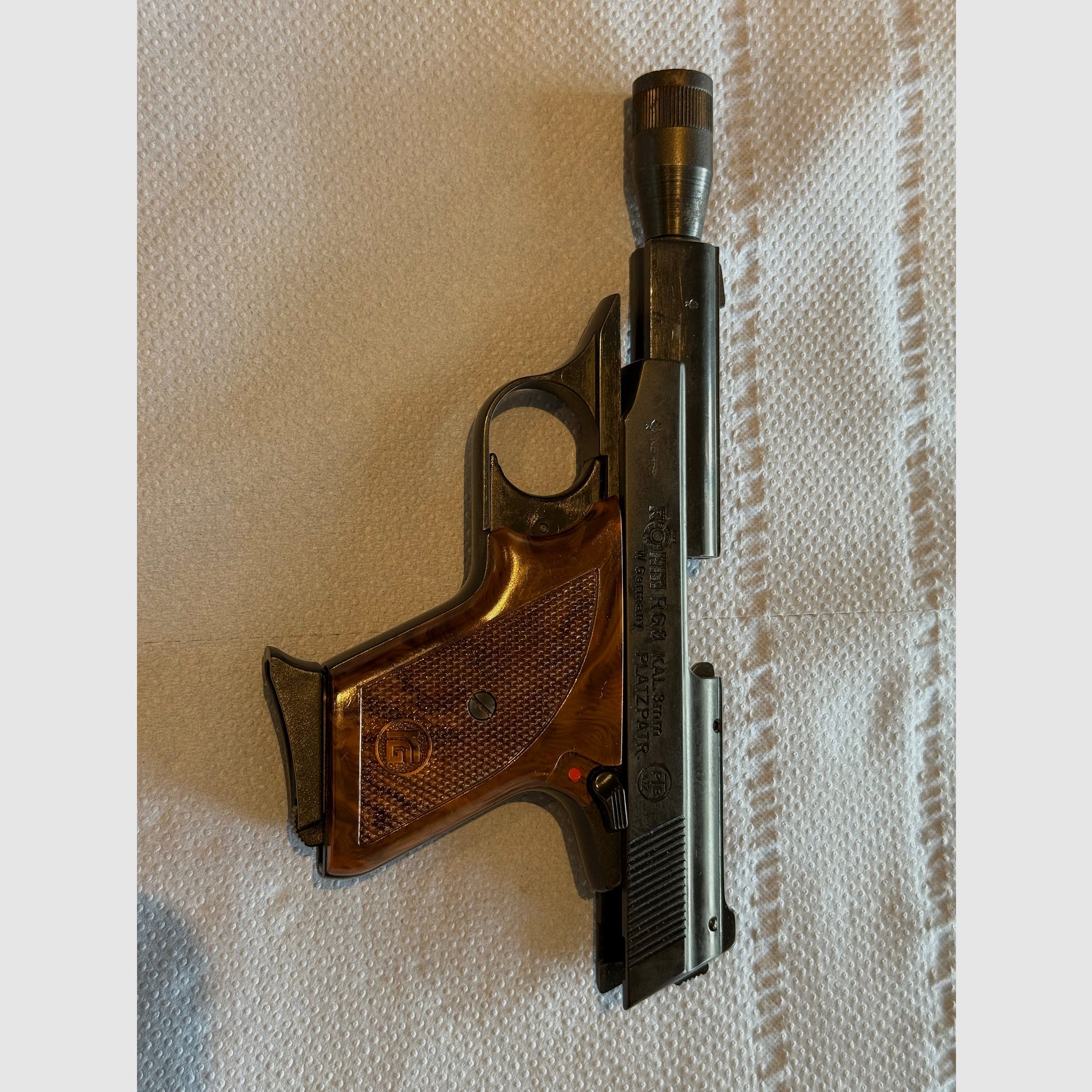 Röhm RG 8 – Schreckschusspistole im Kaliber 8mm (PTB 412)