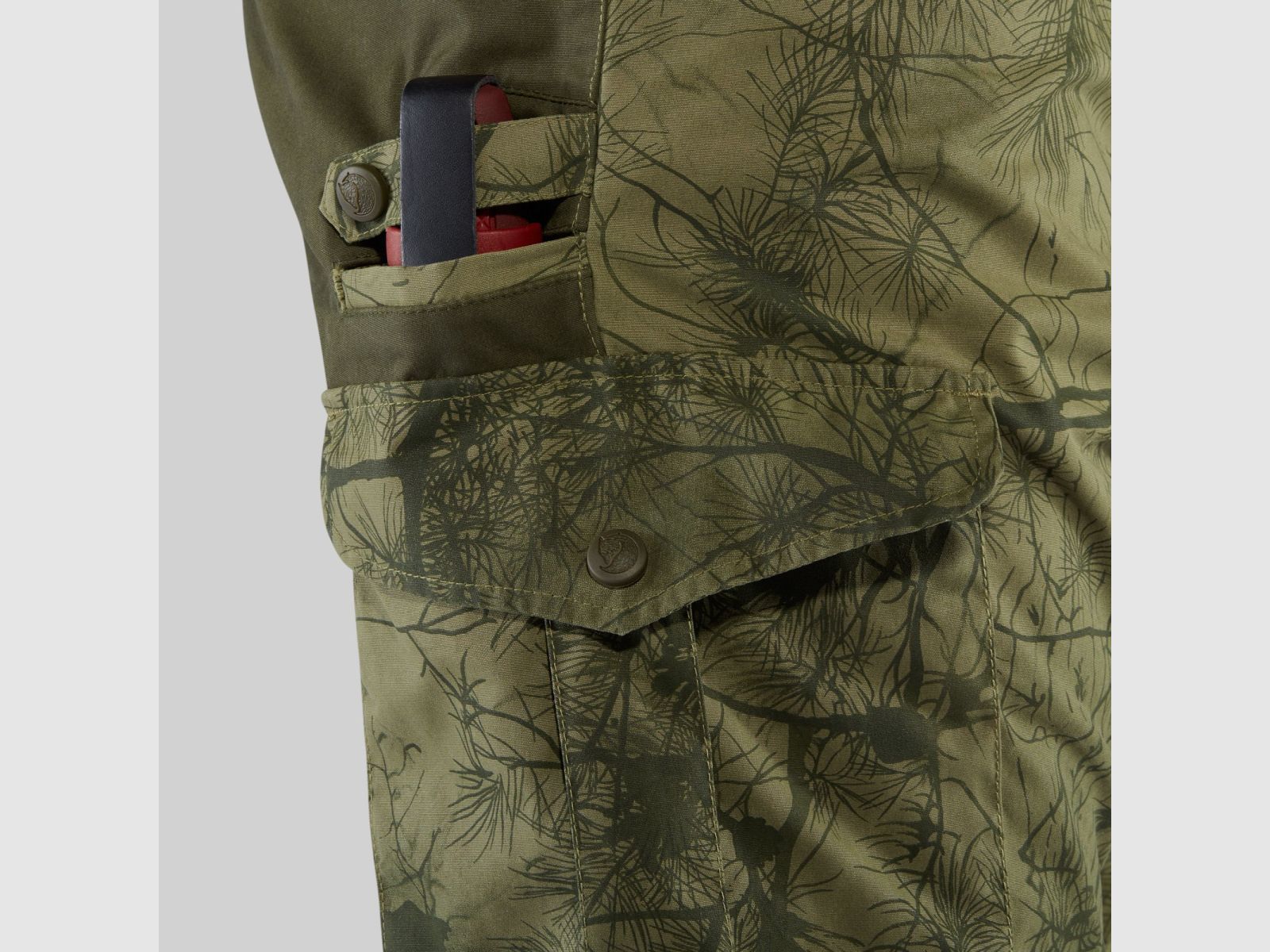 Pantalons de chasse FJÄLLRÄVEN Barents Pro M Camouflage vert / Forêt profonde