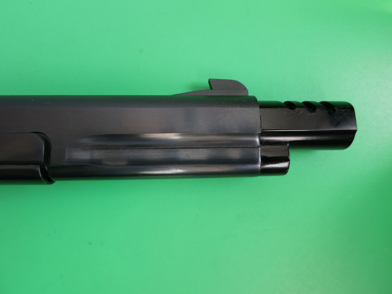 Pistola sportiva di alta gamma Smith&Wesson Mod. 41, .22 lfB, canna da 7,5" con compensatore, come nuova, assoluta rarità da collezione #40