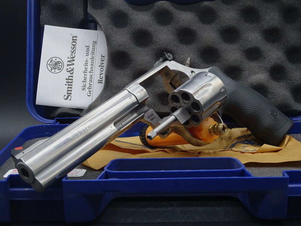 Smith & Wesson 686 WD caliber .357 Magnum NEW WEAPON 686 WD