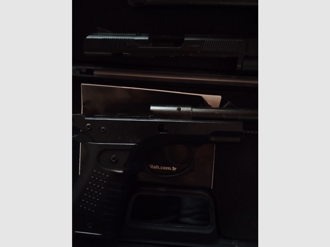 Blow C75 - CZ75 - 9mm P.A.K. - Schwarz - Starterpistole