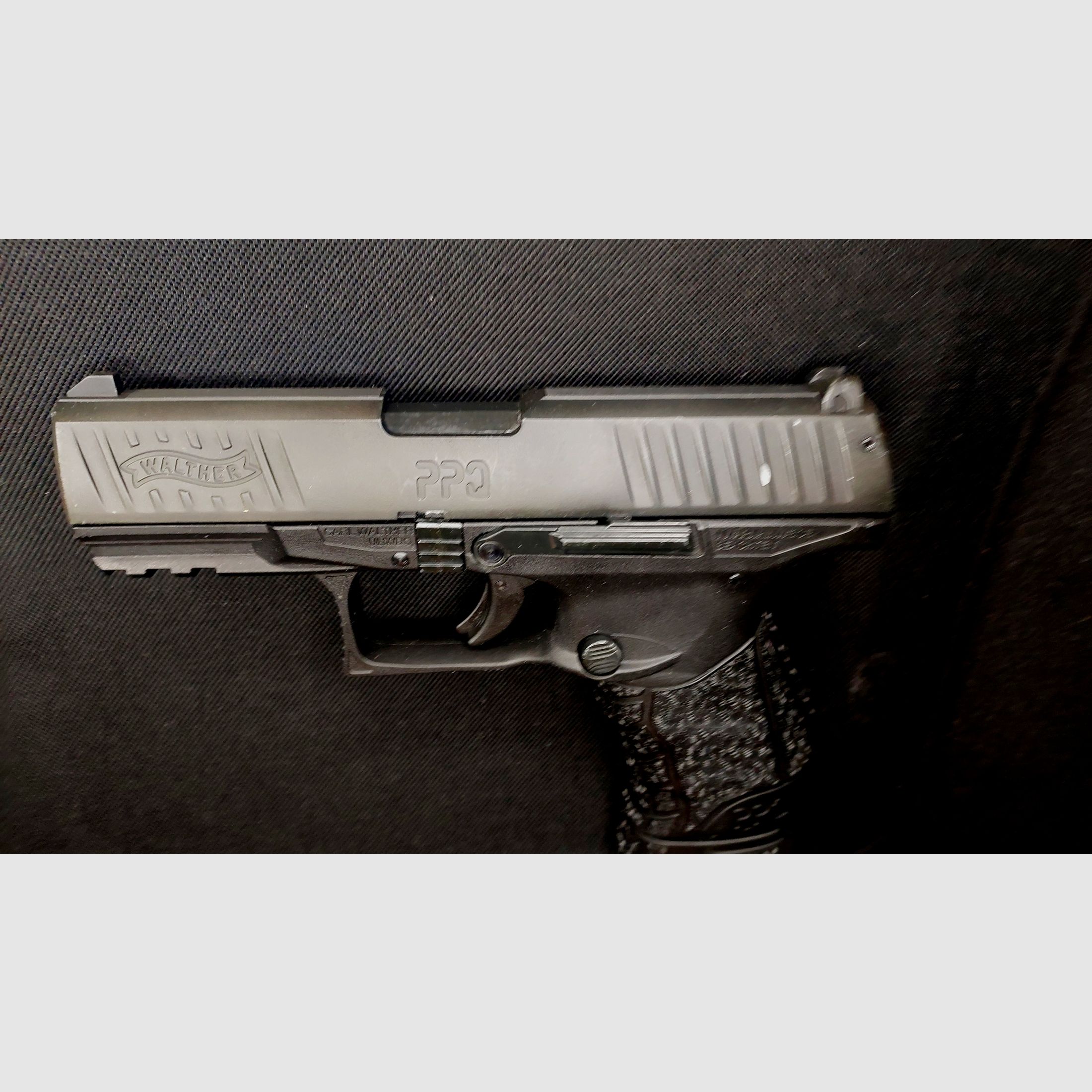 Walther PPQ M2 Navy Kit Pistolet alarmowy 9mm P.A.K. czarny (PTB 958) - z tłumikiem jak nowy!