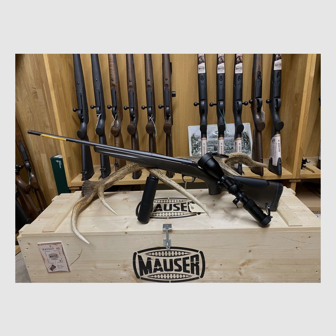 Browning X-Bolt Composite Brown HC Adjustable Threaded, mit AKAH 2,5-10x50, ohne Schiene