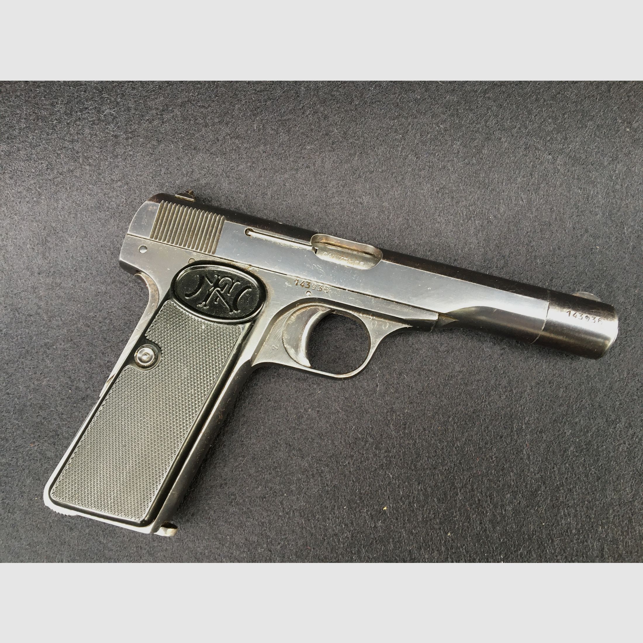 Pistole FN 10/22 7,65 Browning "Nasenbär"