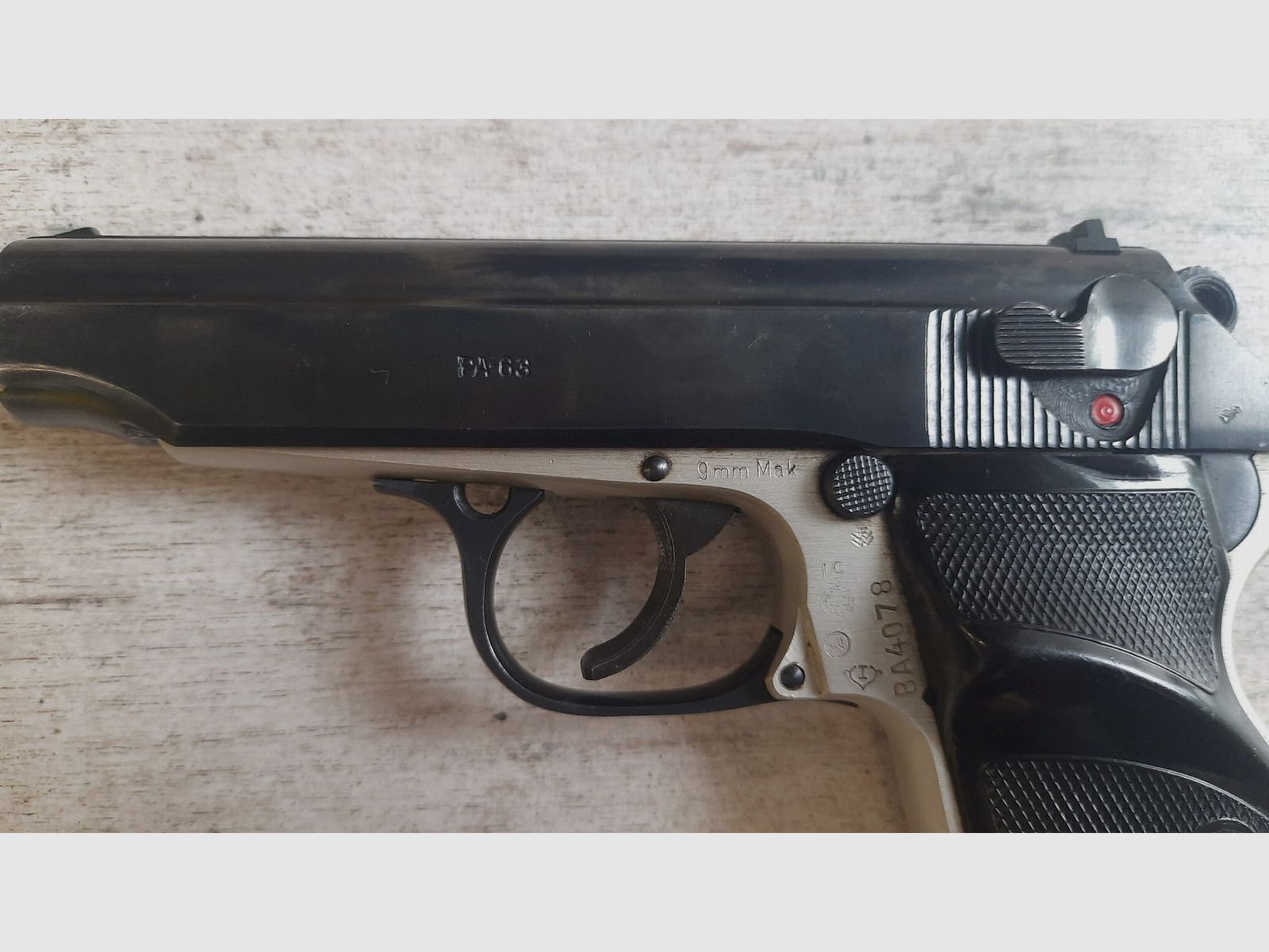 Pistolet Feg PA63 kal. 9x18, zdjęcie 9 z 10