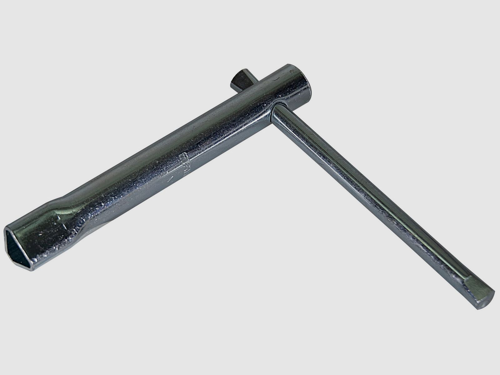 Fire department triangular key M12