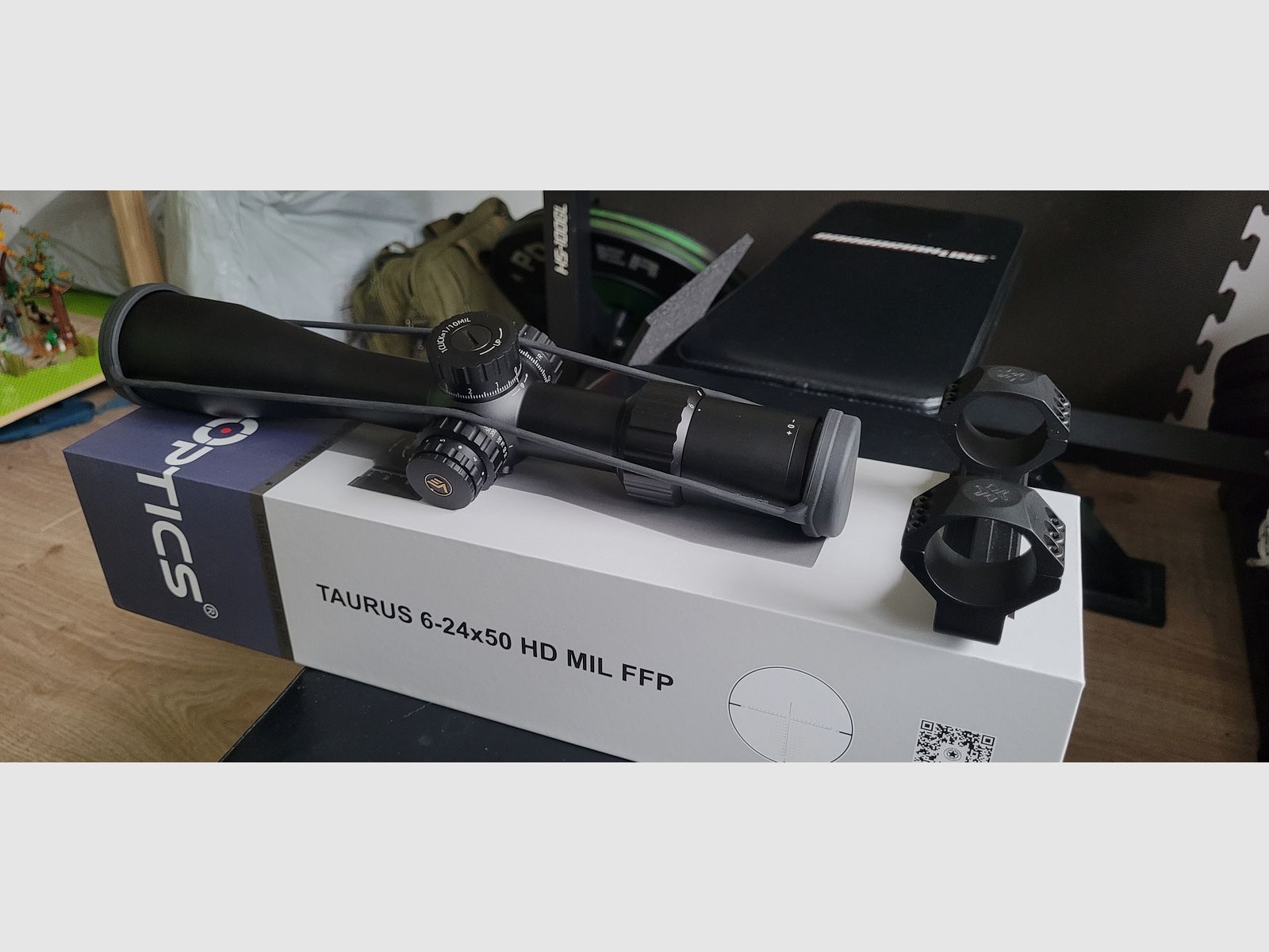 Vector Optics Tauron / Taurus - 6-24x50 HD MIL (34mm FFP - SCFF-46)