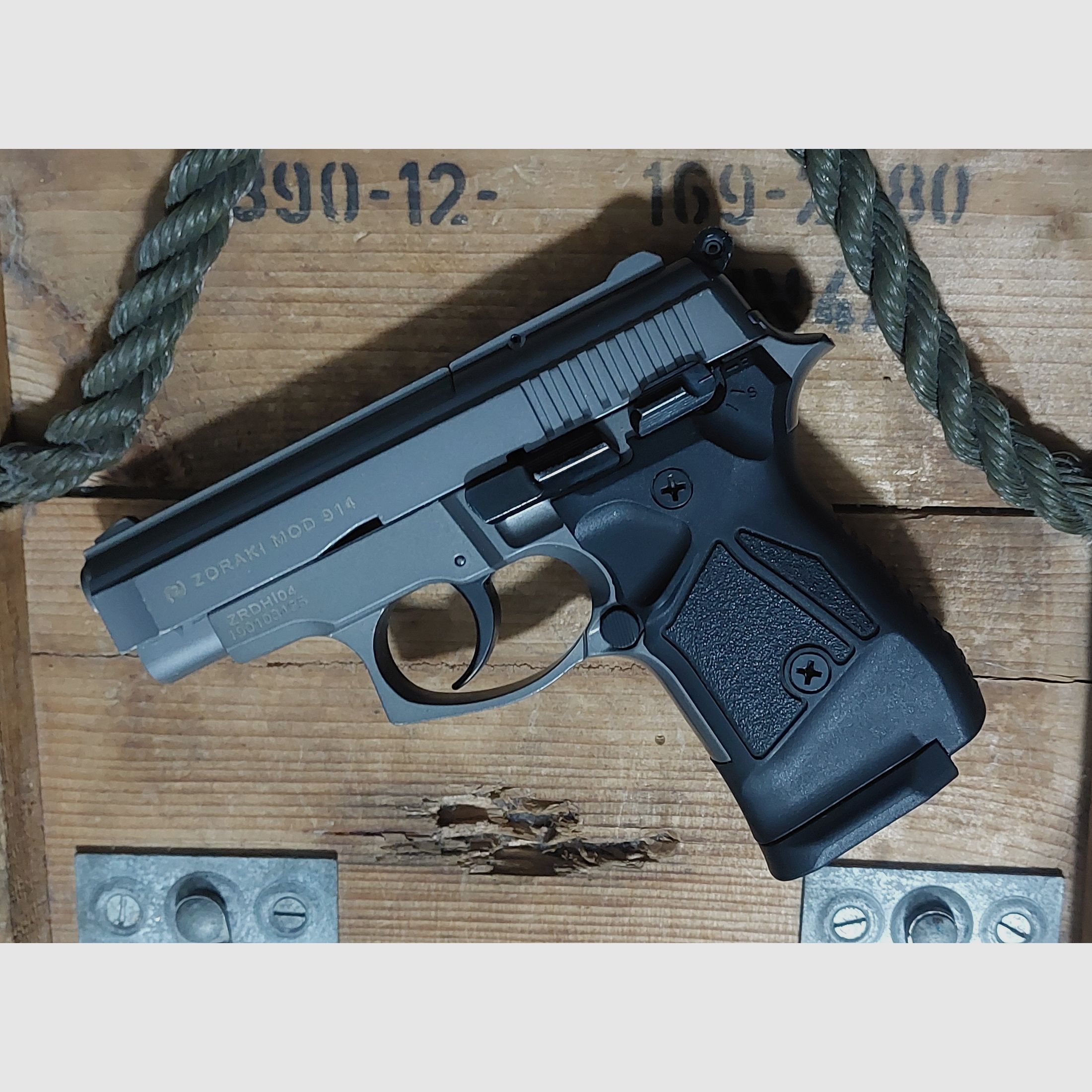 Zoraki 914 9 mm (PTB 1014) blank shot no Walther Glock HW94 Colt