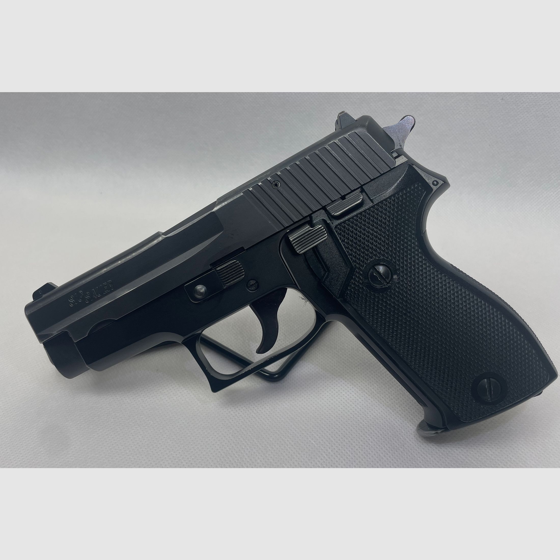 Sig Sauer P225