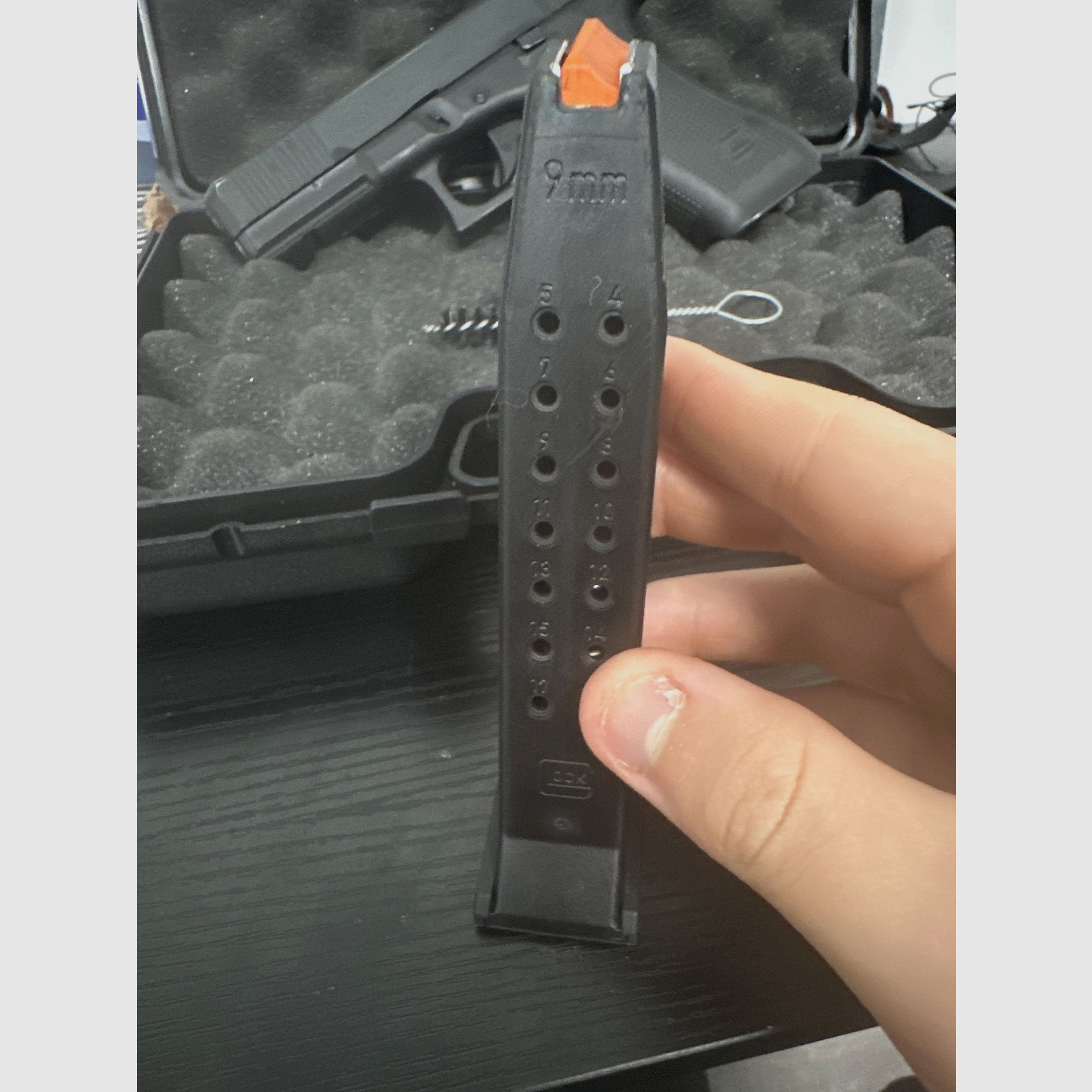 Glock 17 Gen 5 9mm Pak