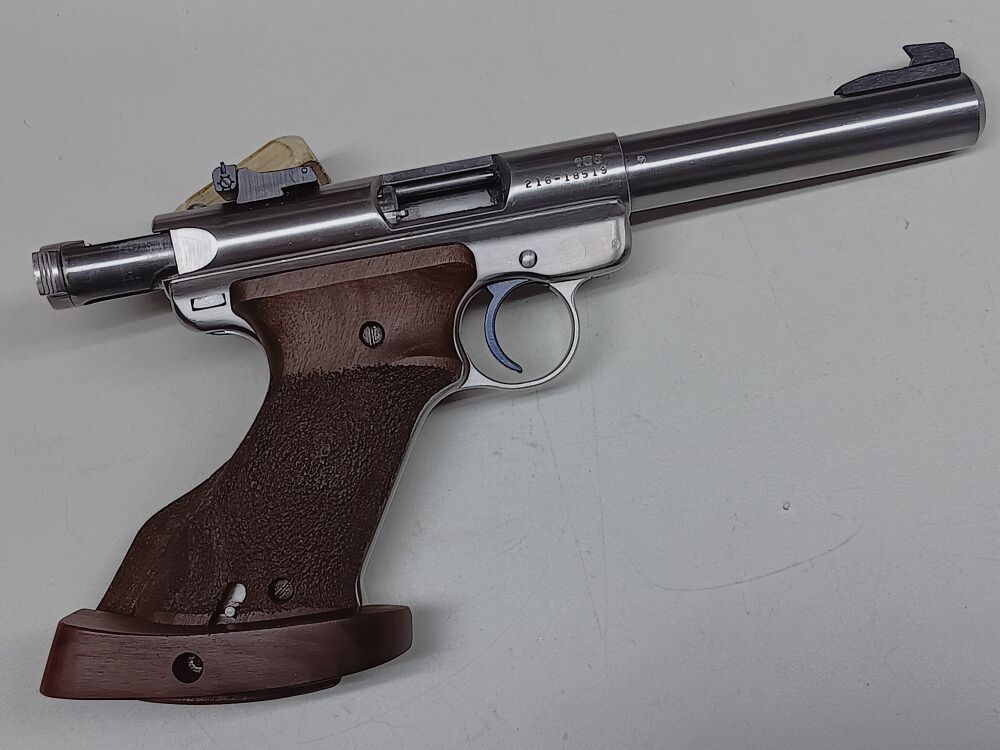 Sturm , Ruger & Co. Inc. Southport , Conn. USA Mark II - Target Stainless