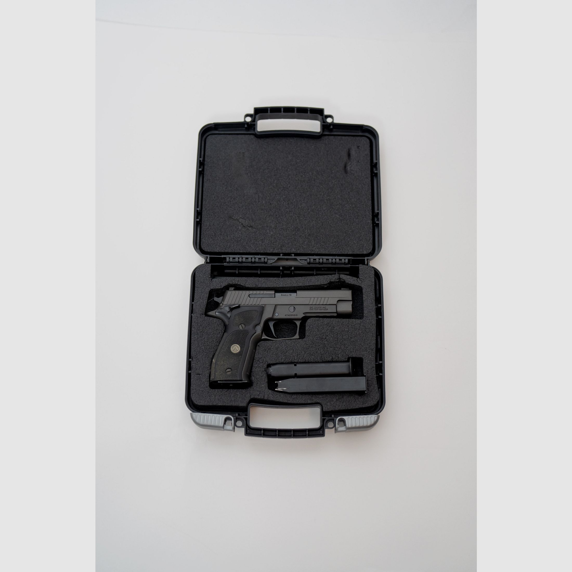 SIG P226 Legion – in ottime condizioni, inclusa la fondina