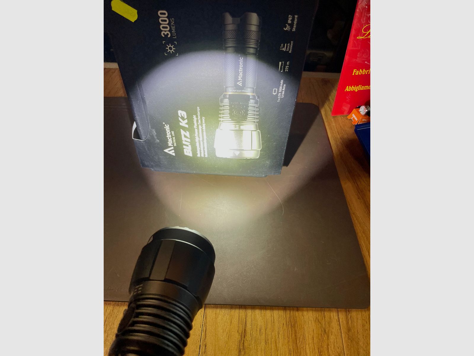 LED-TORCH 3000 LUMEN, afbeelding 2 van 2