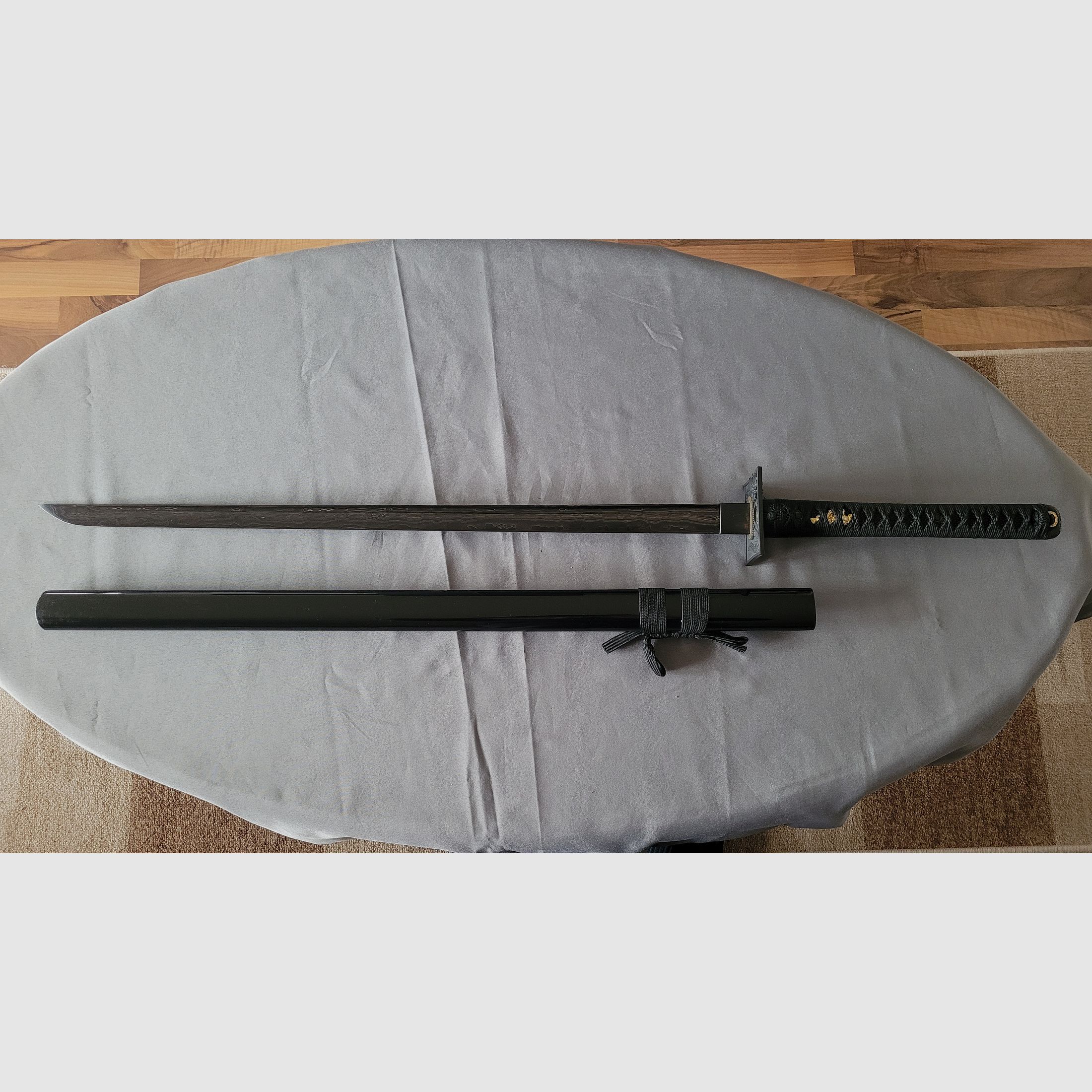 Ninjato Katana Schwert Schwarz Roter Damast wie Neu