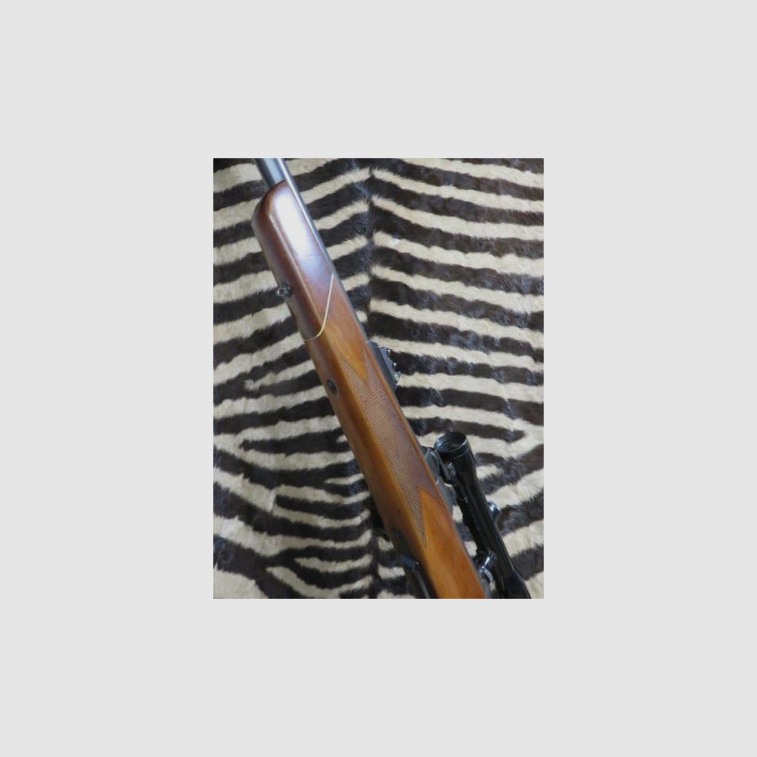 Büchse BRNO Mod ZKK-602 Kal.375 H&H Lauf 63,5 cm – Zielfernrohr ZEISS Diatal-Z 4x32T* – Waffenkoffer, Bild 10 von 13