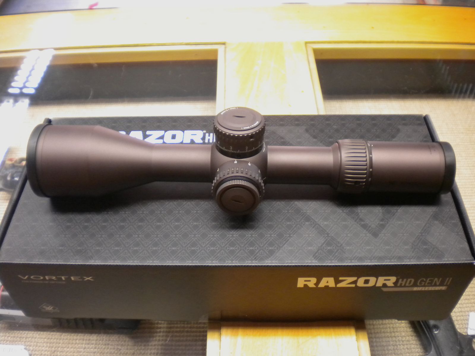 Ottica sportiva VORTEX RAZOR HD GEN II 4,5-27×56, immagine 1 di 4