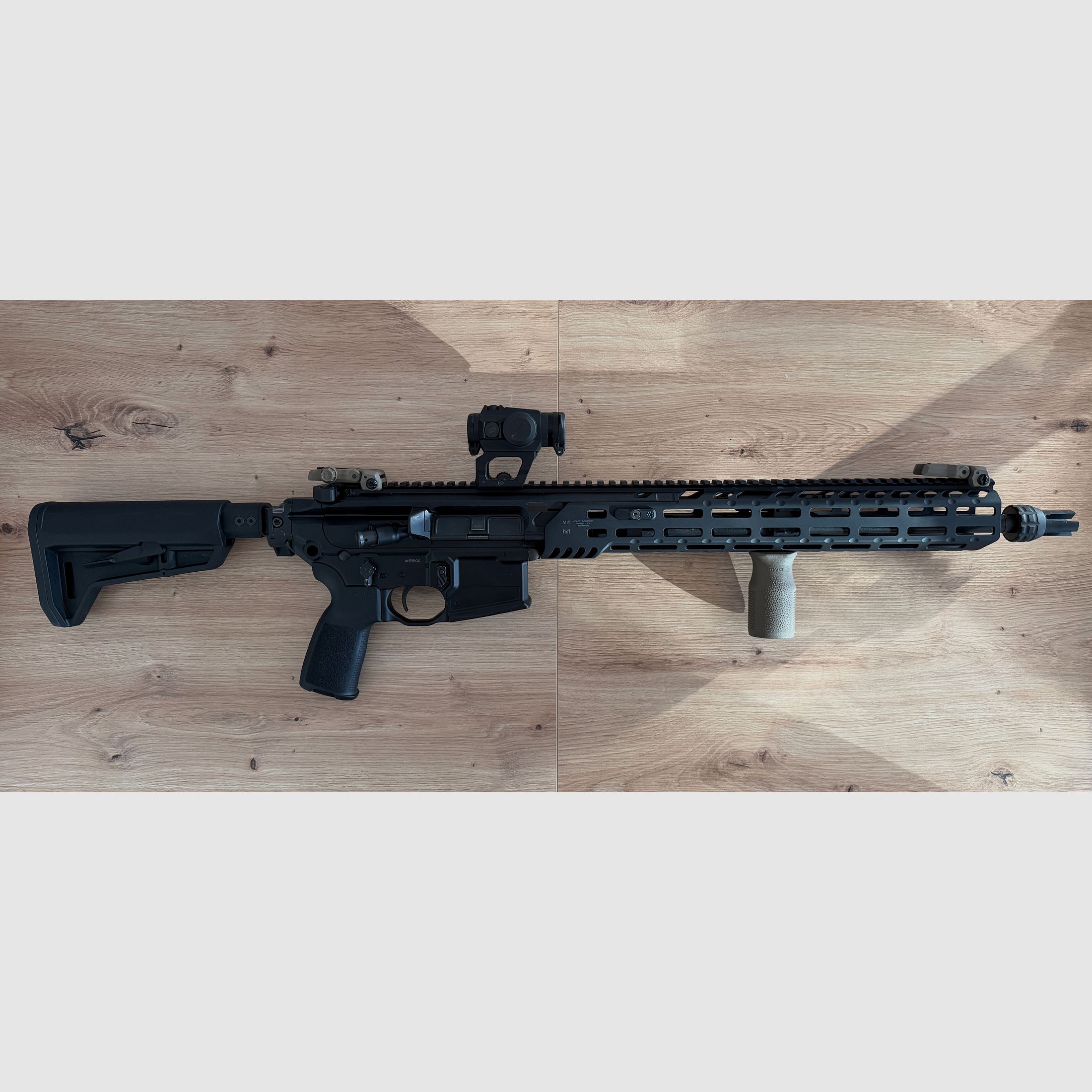 Sig Sauer MCX Virtus with accessories