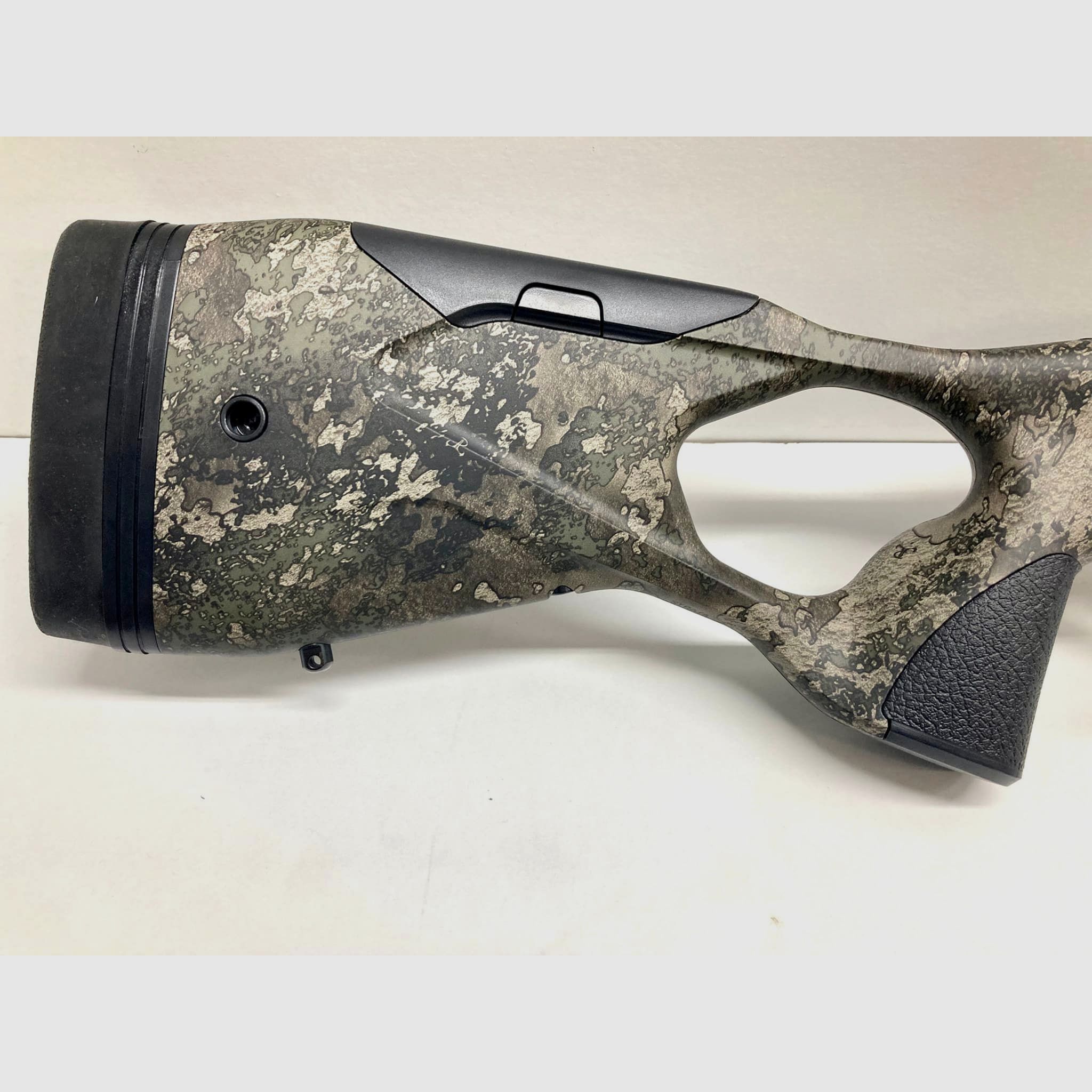 SAKO S20 Hunter Cerakote True Timber Strata
