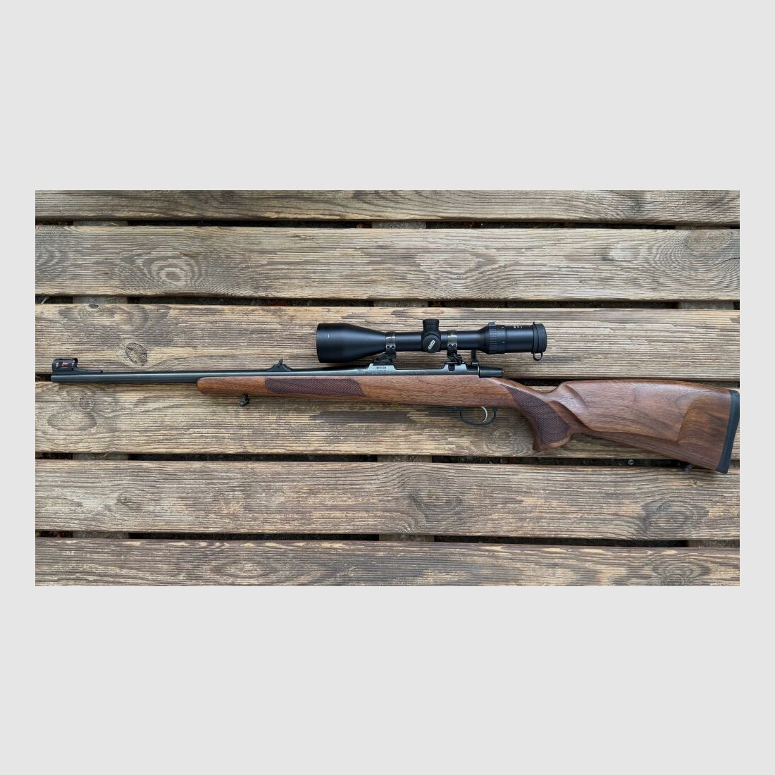 ZBROJOVKA BRNO CZ 557 Luxe avec Meopta 3 - 12x56 RD .30-06Spring
