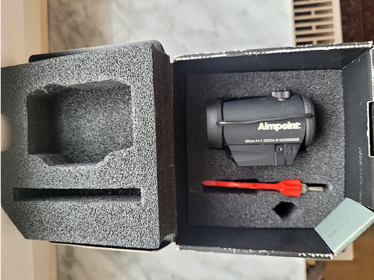 Aimpoint Micro H-1  2 MOA! Inklusive Blaser Sattelmontage neuwertig 