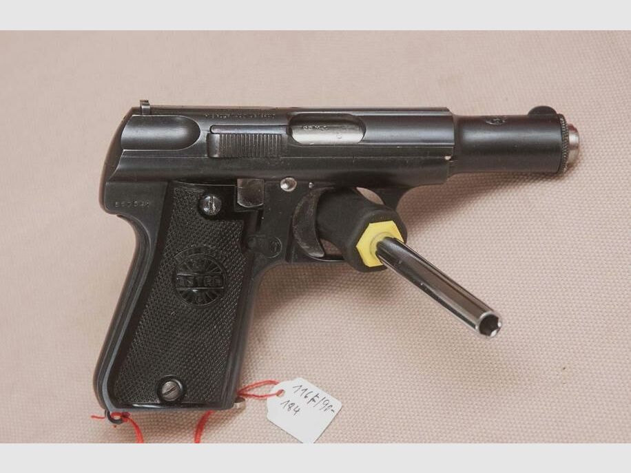 Astra mit original Schachtel Sammlerwaffe	 3000