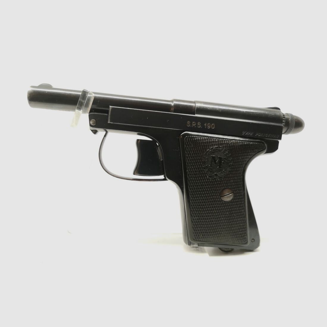 Le Francaise Policeman