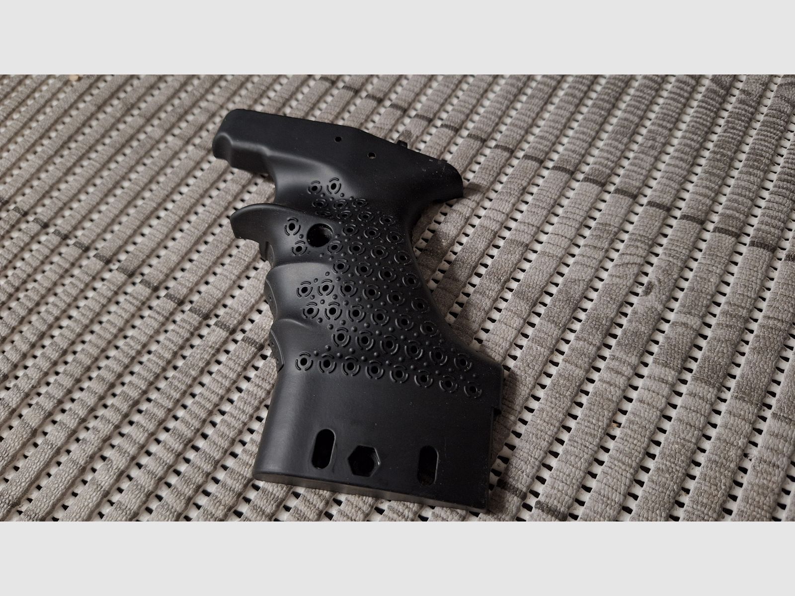 Poignée de forme pour pistolet à air Zoraki HP01 gaucher noir