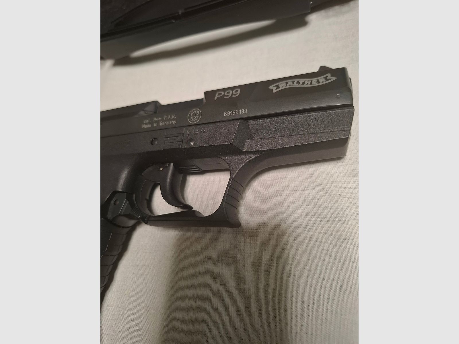 Walther P99  PTB 637 9mm P.A.K. 