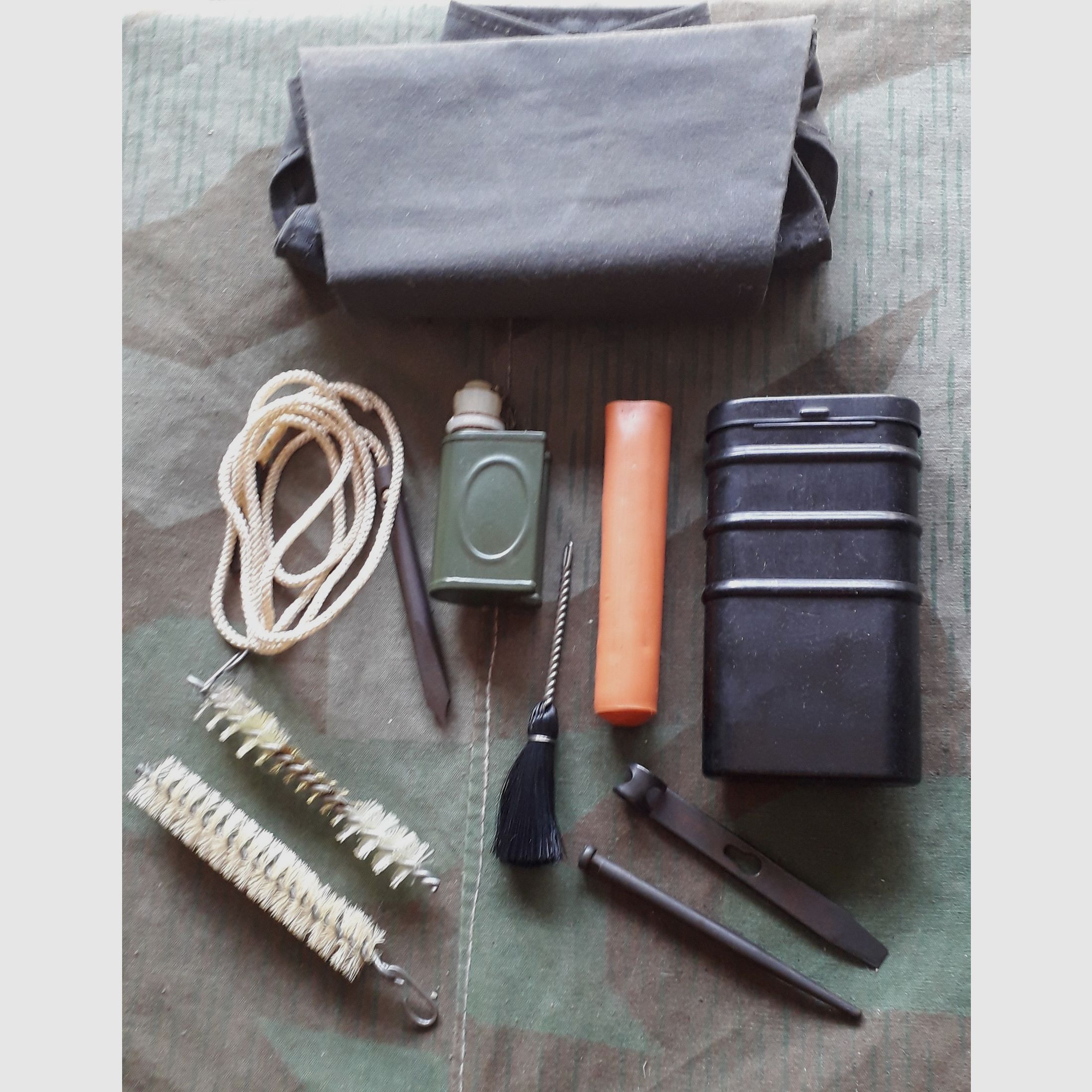 Weapon cleaning set Kalashnikov NVA GDR