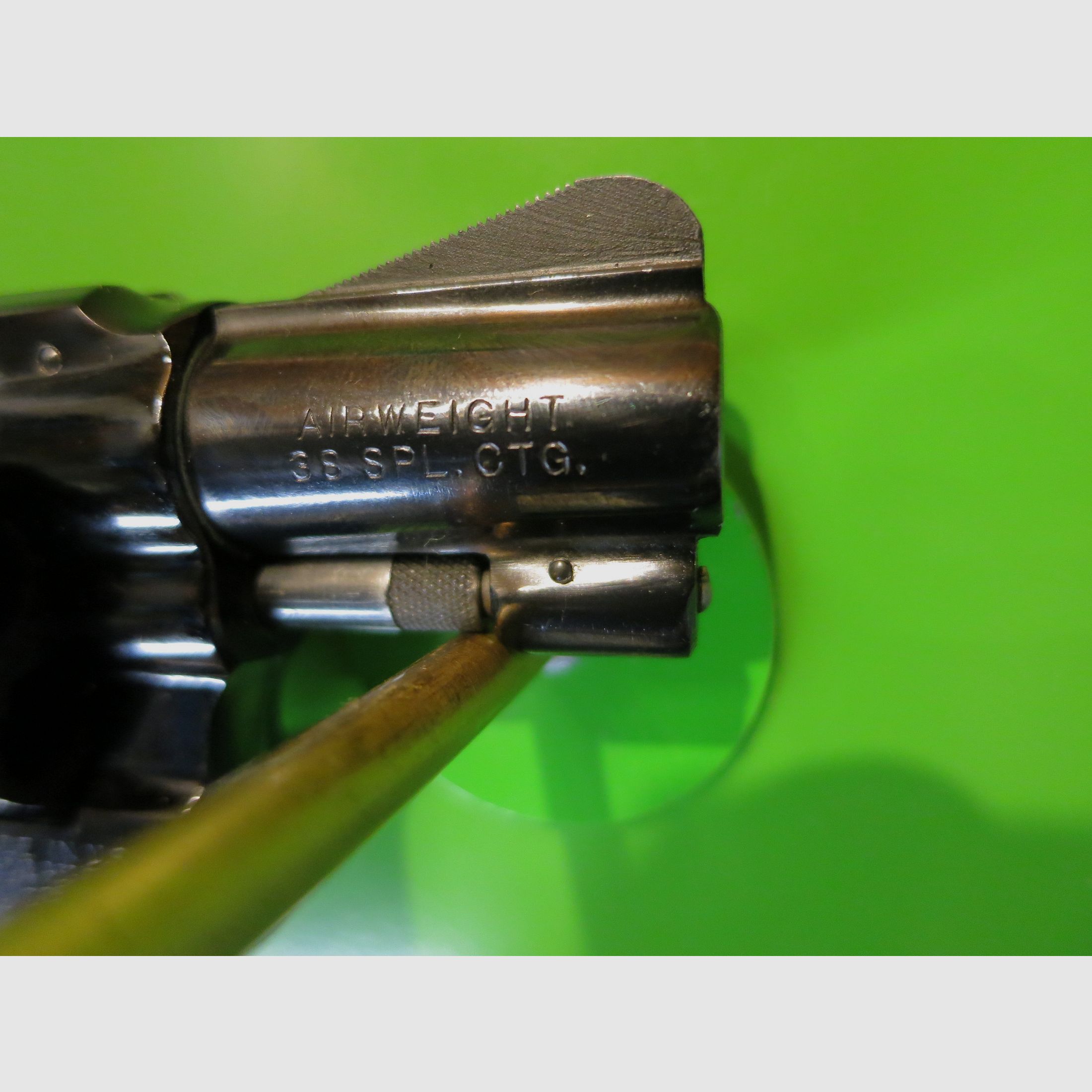 Smith & Wesson Mod. 37 Airweight CTG, .38 Special, 2" barrel, hunter/collector #21-