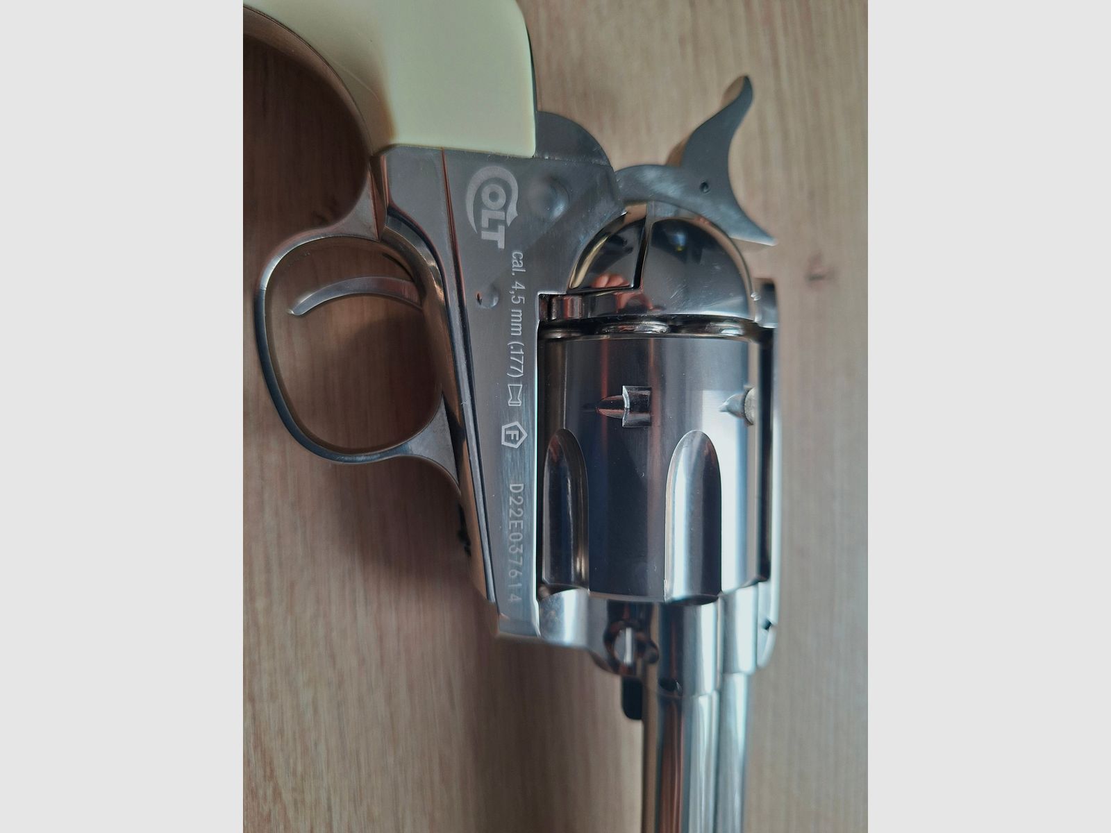 Colt Single Action Army® SAA Co2-Revolver wykończenie niklowe kaliber 4,5 mm Diabolo (P18)