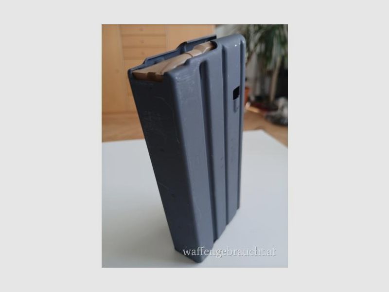AR10 Magazinen    Je €10   Neuwertig