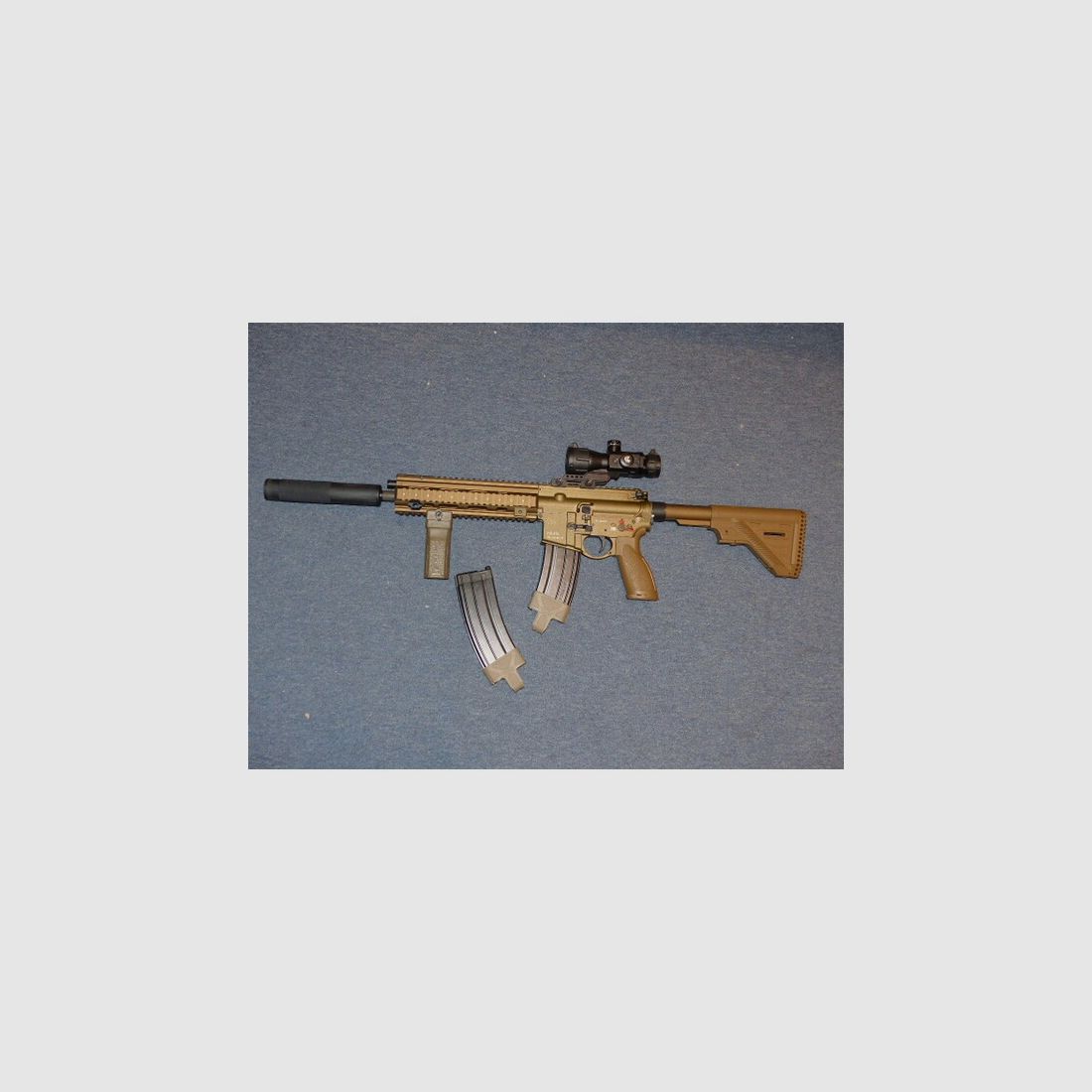 Heckler und Koch HK416 A5 Gen. 3 GBB, cal. 6mm RAL8000 mit Zubehör
