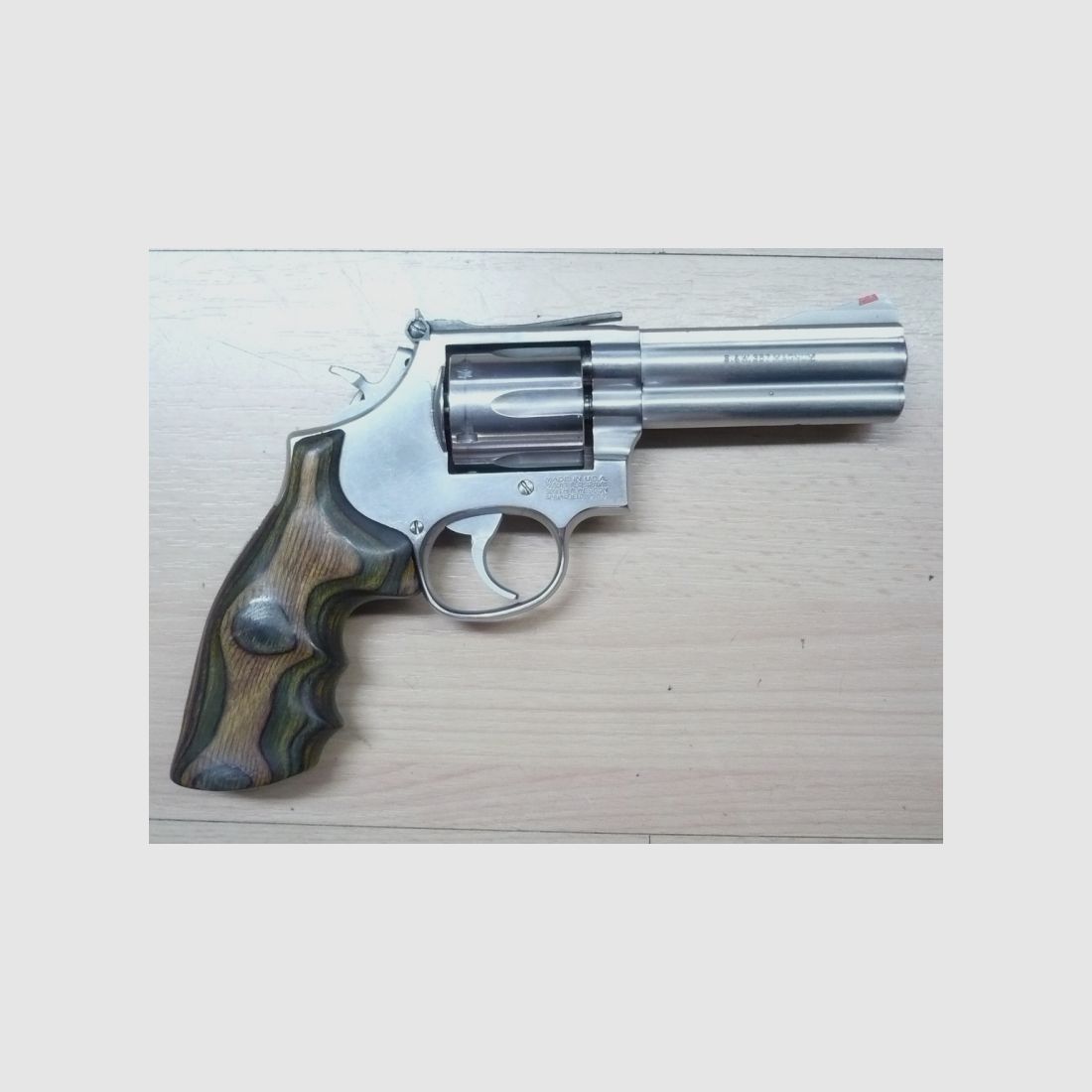 1 Revolver Smith & Wesson Mod. 686-3, Kal. .357Mag