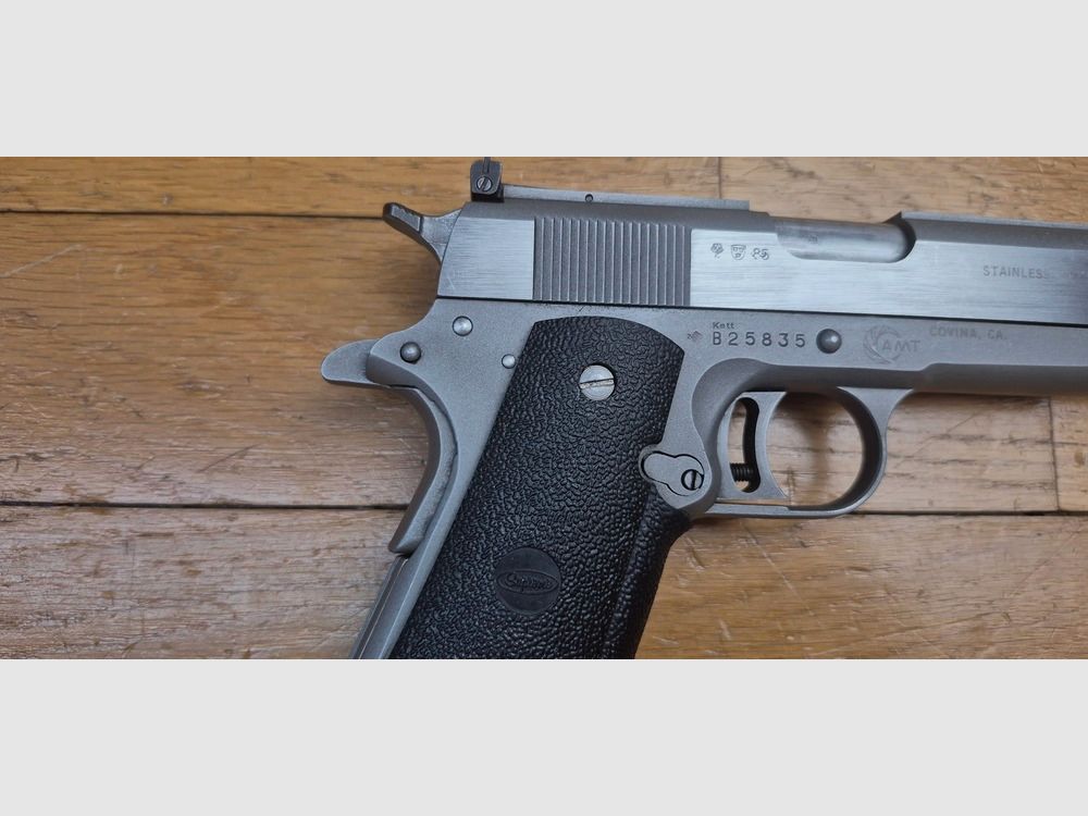 Zeer mooie AMT (Arcadia Machine & Tools) Hardballer Pistol — Kal. .45 ACP — Eerste 1911 volledig van roestvrij staal in de geschiedenis — 100% staal alle onderdelen — Wapen uit 1985 — Zeer goede esthetische staat — Uitstekende mechanische staat — Spiegelloop – Originele grepen – TBE+/TBE++, afbeelding 4 van 25