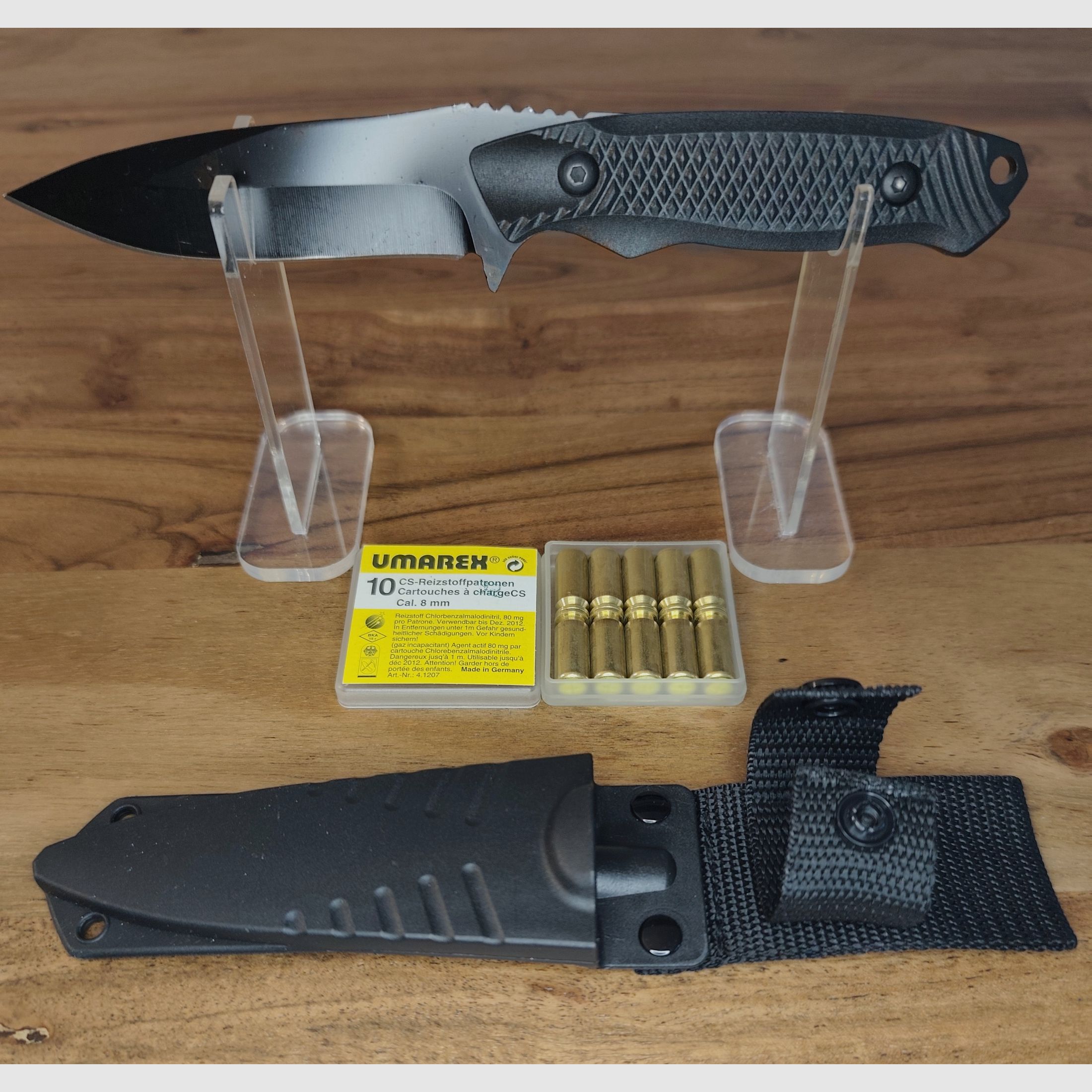 CS Gas Patronen 8mm von UMAREX 10 Stück + Jagt & Angelmesser
