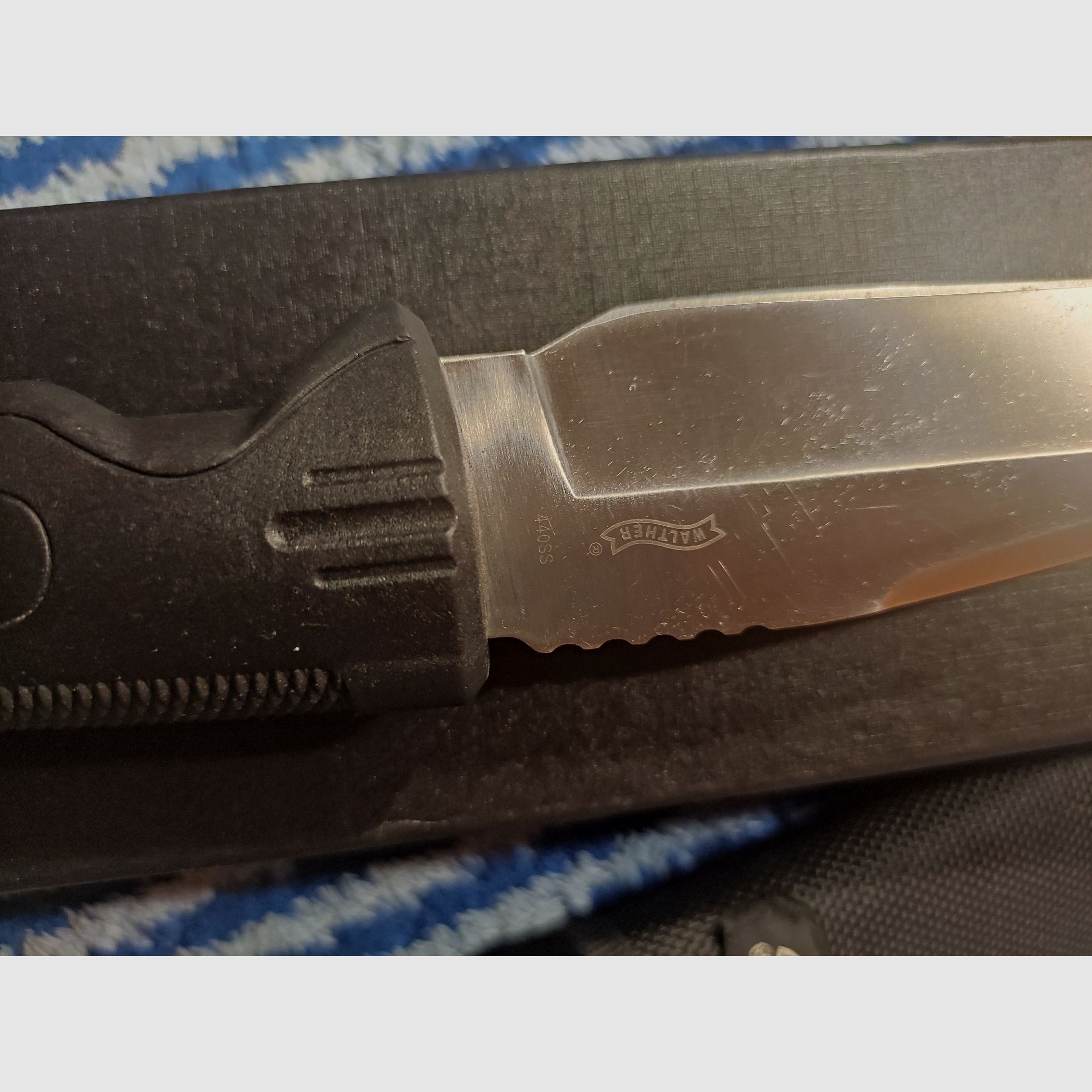 Walther tactical knife made of stainless steel about 20 years old, image 2 of 4