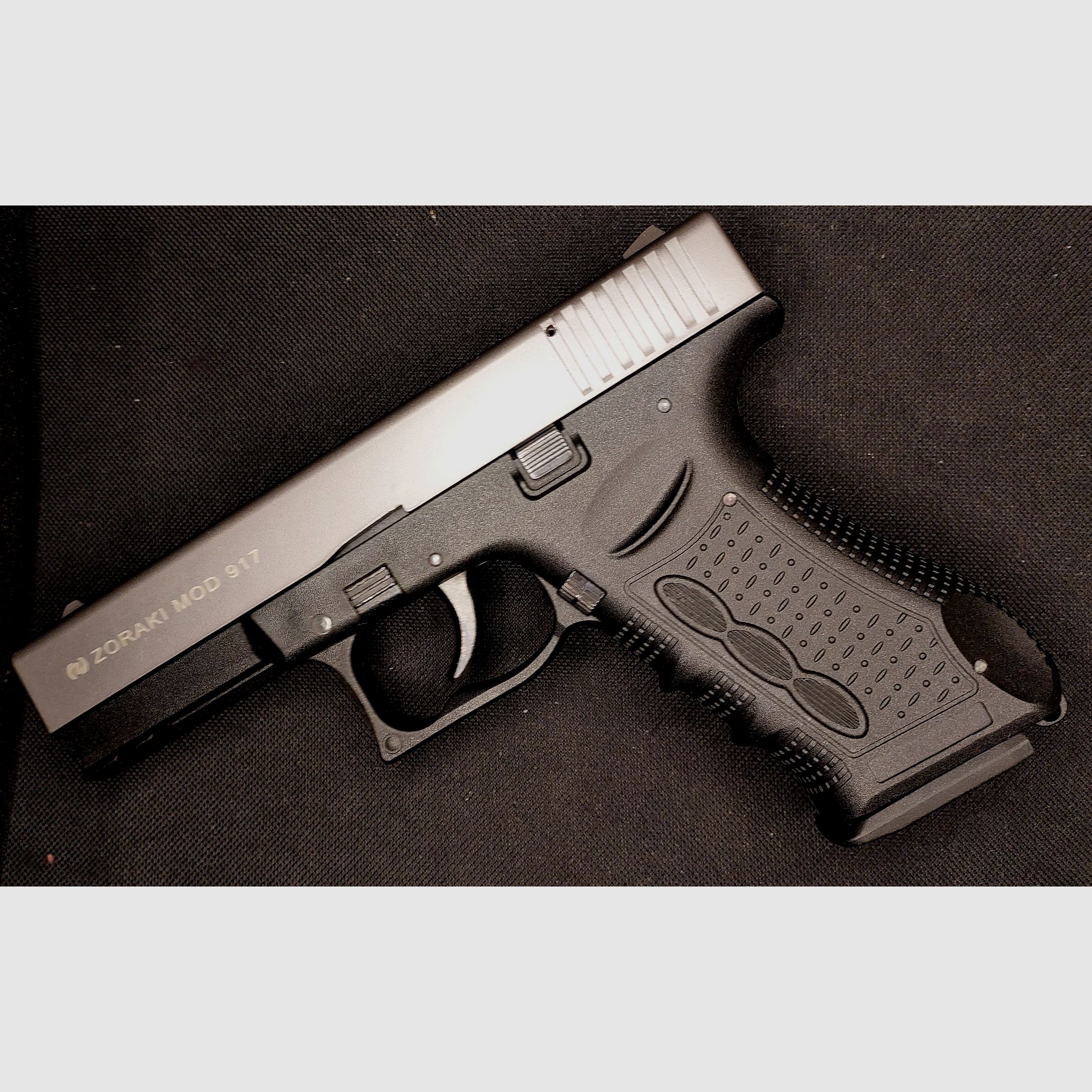 Zoraki 917 blank firing pistol 9mm P.A.K. Titan (PTB 1023)