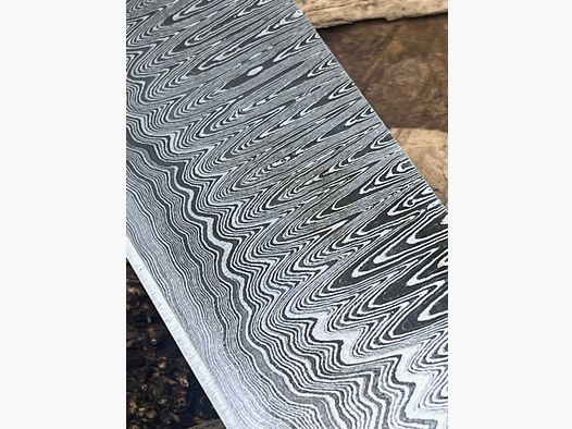 Hunting knife Damascus steel