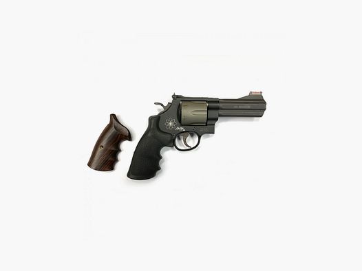 Smith & Wesson 329 P.D. Cal. 44 Magnum