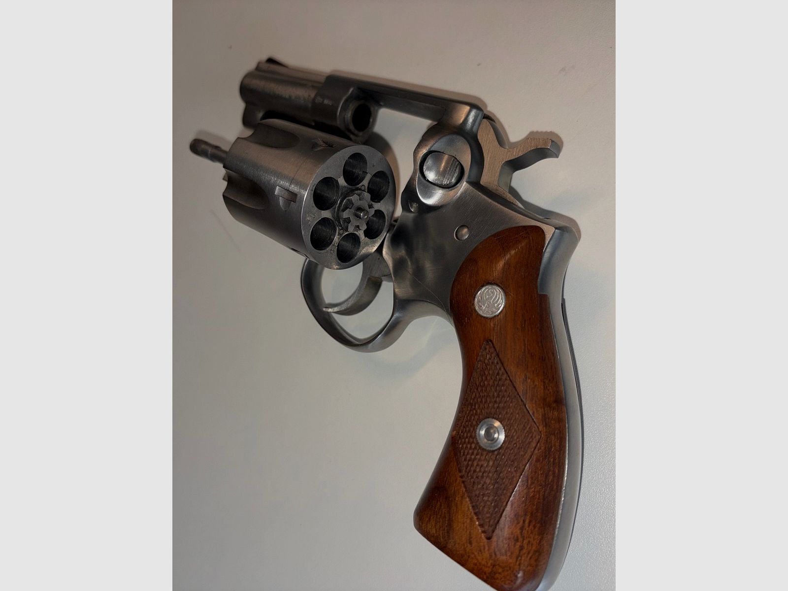 Revolver Ruger Speed-Six, Cal..357 Mag. incl. fondina in pelle