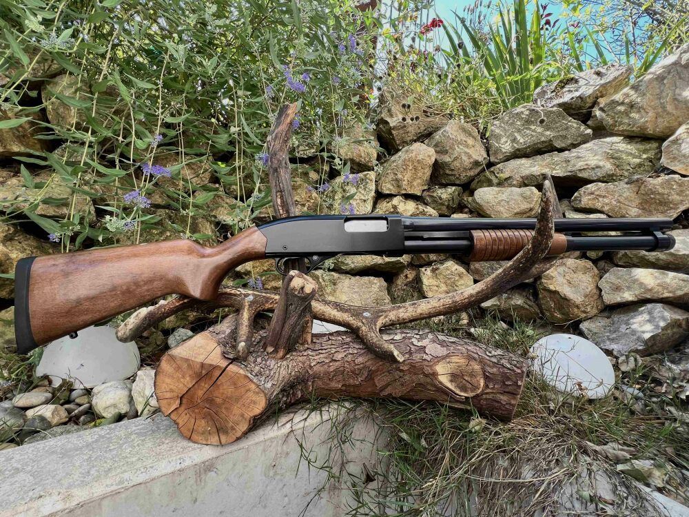 Winchester 1300 Defender Vorderschaftrepetierflinte 12/76