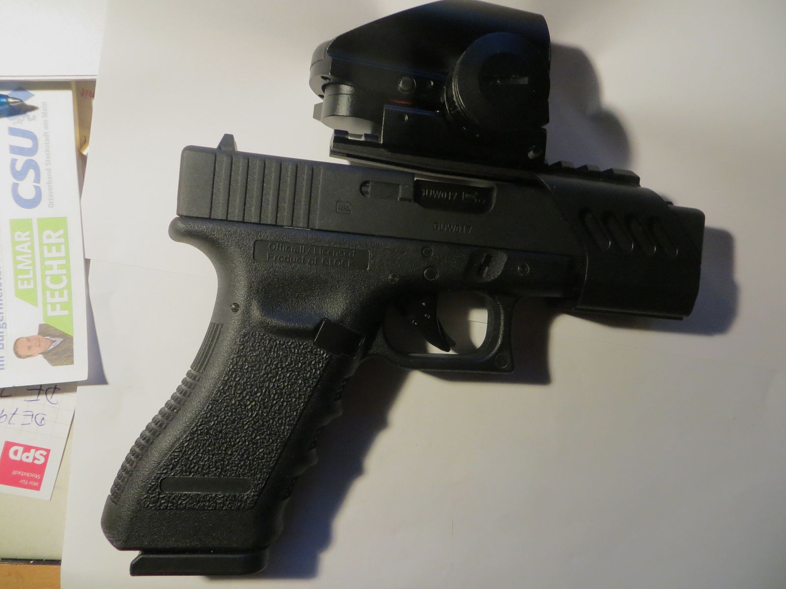 GLOCK 17 avec RedDot Diabolo et BB