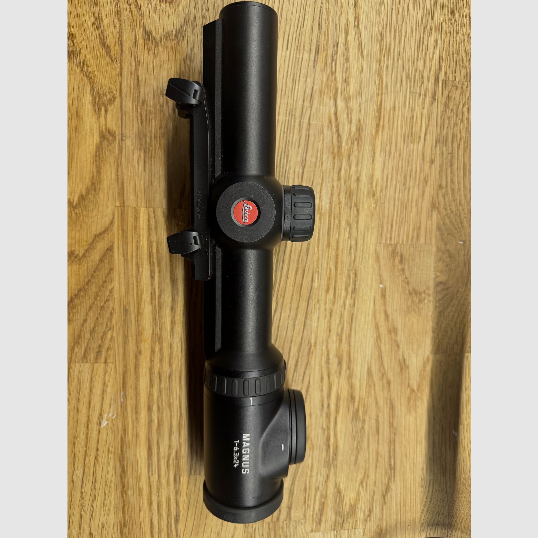 Celownik optyczny Leica Magnus 1 - 6,3 x 24 z krzyżem 4a z szyną