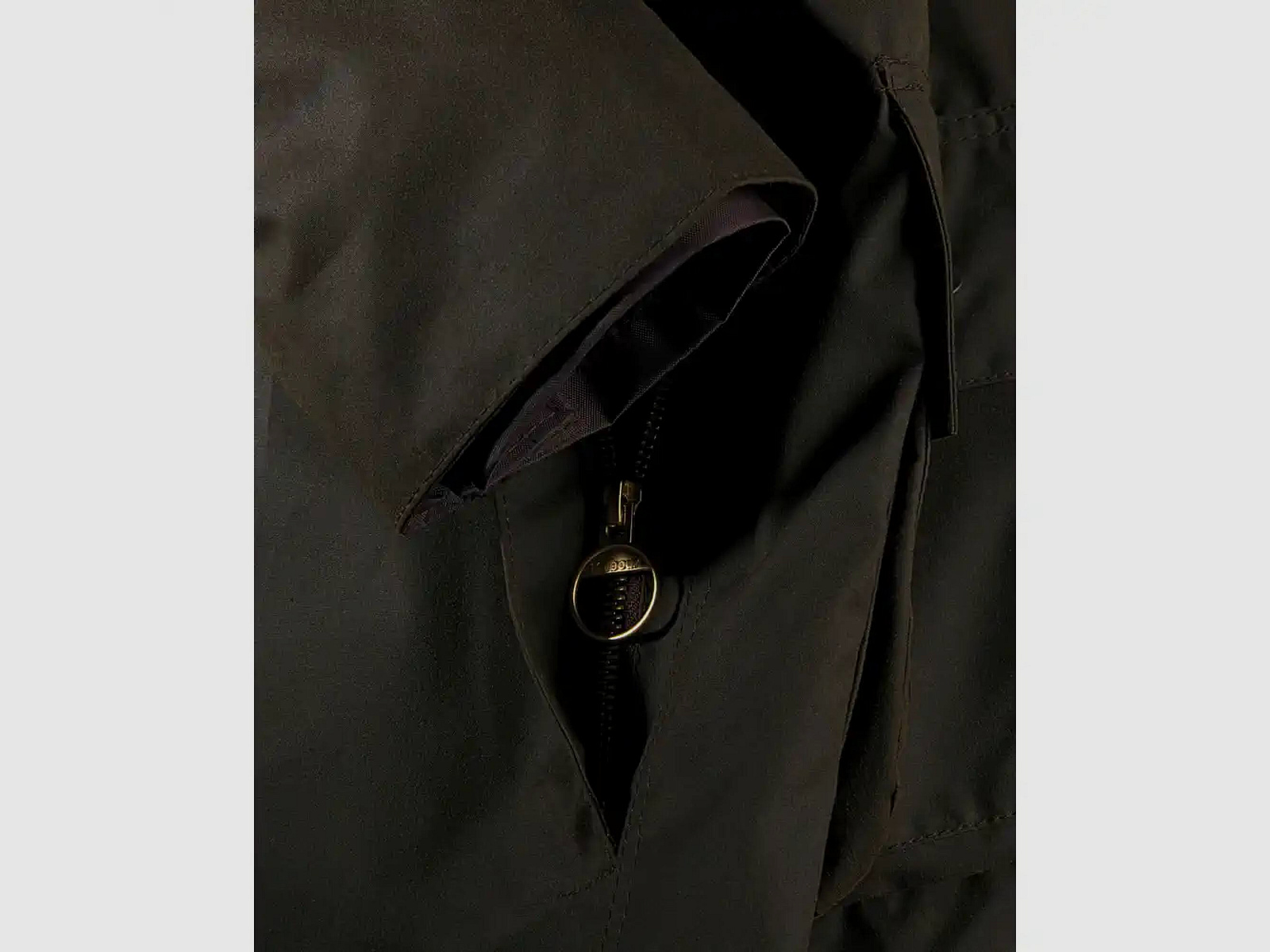 Barbour Wachsjacke Classic Beaufort, Farbe Olive 54