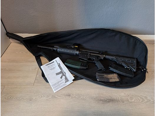 Tippmann M4 Carbine Airsoft mit Zubehör